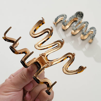 Willow Core Metal Squiggle Claw Clip - Speckled