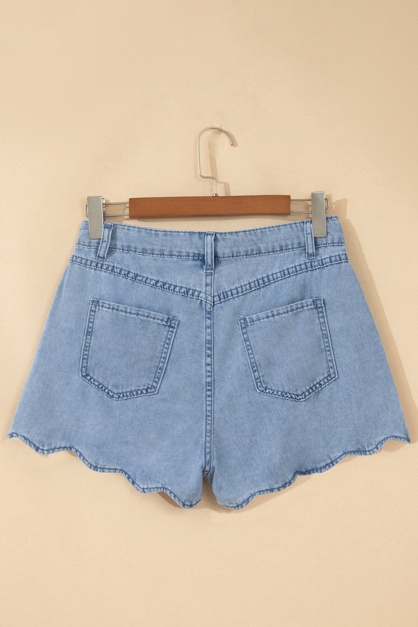 Light Wash Scalloped Trim Denim Shorts